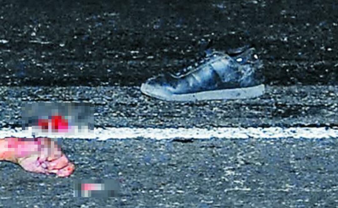 El accidente ocurrió en la colonia Juan Escutia, en el sentido hacia el poniente de la Ciudad de México.(Fotografía: Especial )