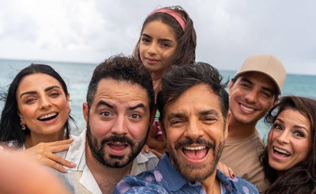 Eugenio Derbez con su familia. Foto: Instagram.