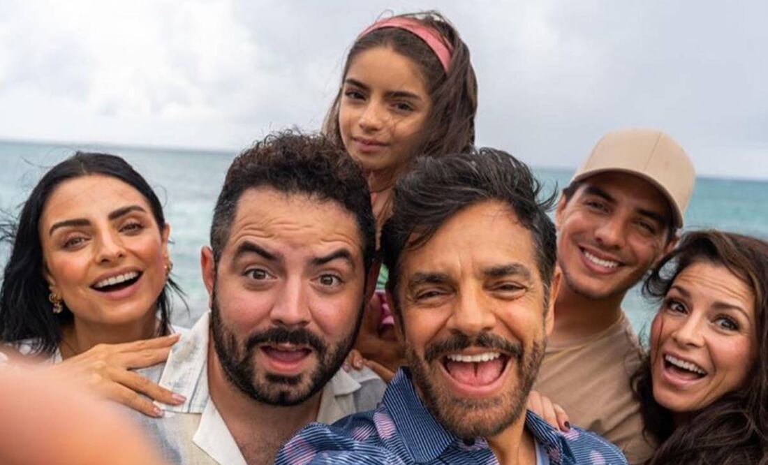 Eugenio Derbez con su familia. Foto: Instagram.