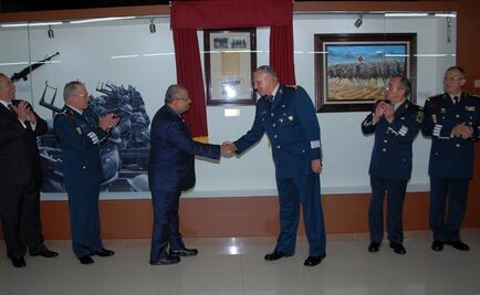 Donan pistola de general revolucionario a Museo del Ejército