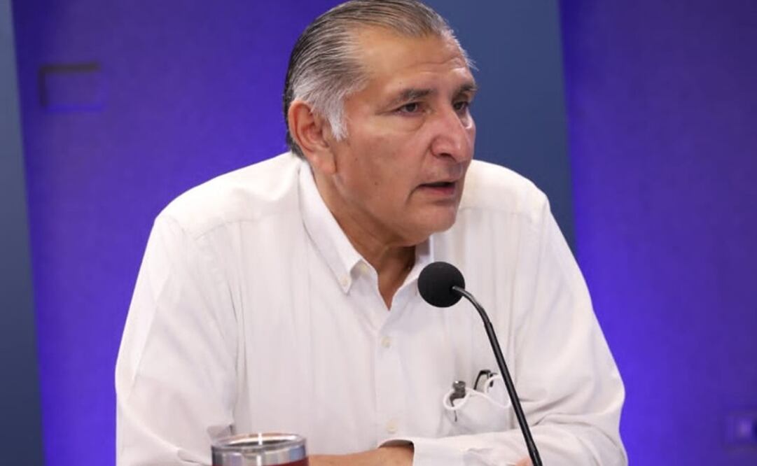 El gobernador con licencia fue etrevistado en el noticiero de Telereportaje. Foto: Especial