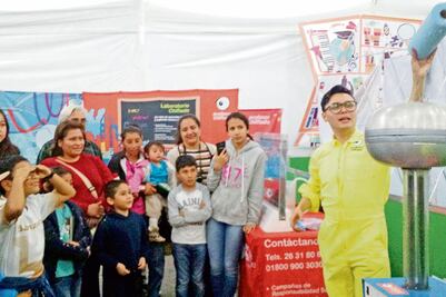 Sorprende la Feria de la Ciencia en el Zócalo