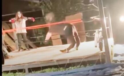 Luchador se rompe las piernas tras brincar al ring