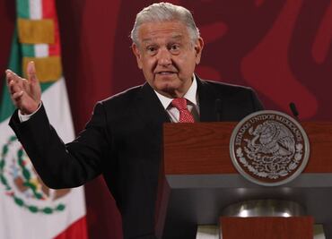 AMLO anuncia invitación a nuevo líder sindical de Pemex a evento en refinería de Minatitlán