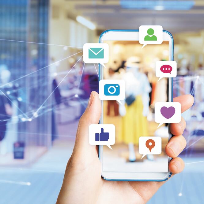 El celular se usa cada vez más para comprar. ISTOCKPHOTO