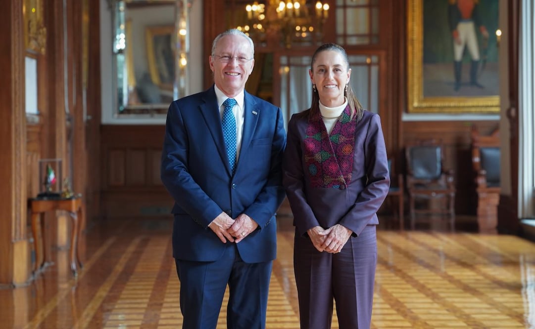 La presidenta Claudia Sheinbaum se reunió en Palacio Nacional este lunes 8 de diciembre de 2025 con José Medina Mora Icaza, quien está por asumir como presidente del Consejo Coordinador Empresarial. Foto: Presidencia