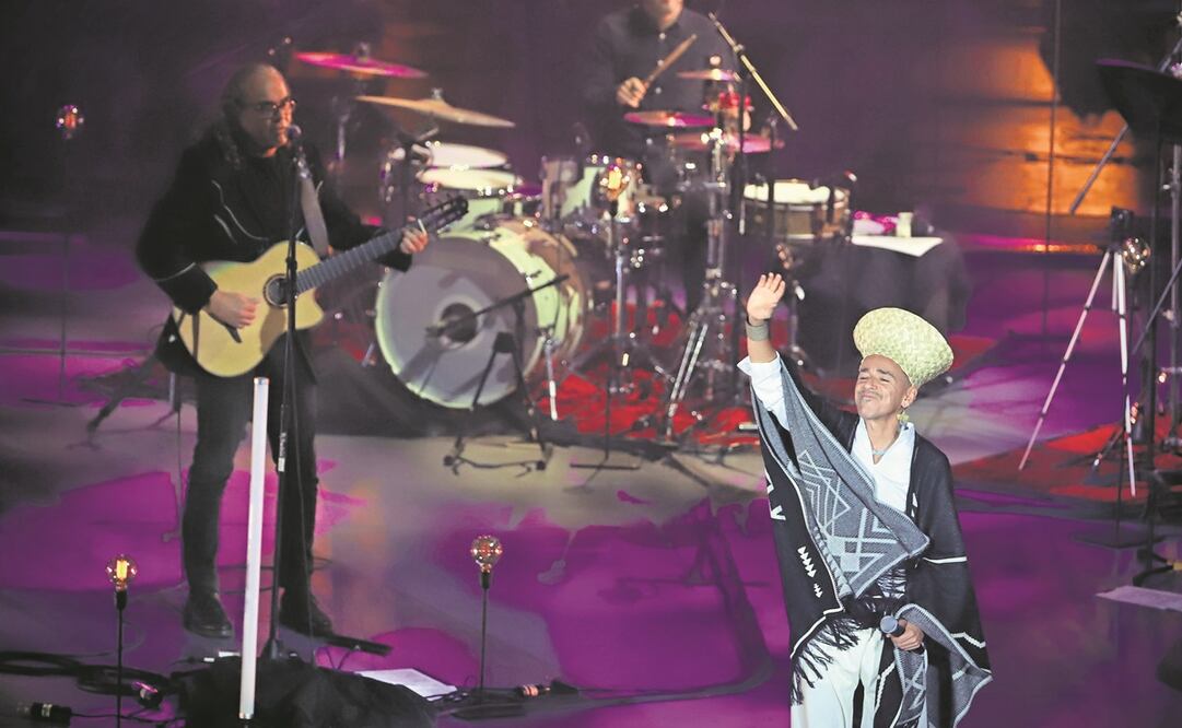 El grupo dedicó su show a todas sus “flores”. Foto: BERENICE FREGOSO. EL UNIVERSAL