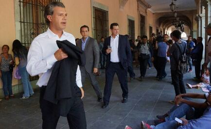 CNTE arrecia protestas en primer día de gobierno de Murat