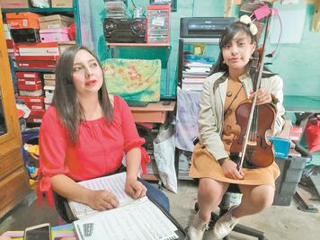 Sofía quiere cumplir su sueño de oír música