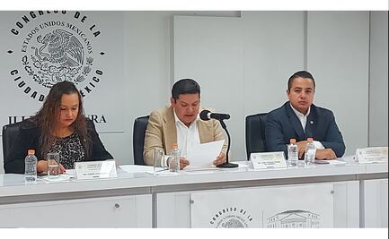 Presentan iniciativa para que notarios públicos de CDMX puedan celebrar matrimonios y divorcios 