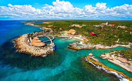 Grupo Xcaret lanza programa de reducción de plásticos en sus 8 parques en Q. Roo