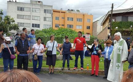 Al terminar sismo, mujer logró salir entre escombros en Iztapalapa