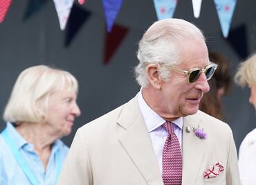 ¿Quién es y cómo se apoda el nuevo secretario privado del rey Carlos III que es odiado por Harry?