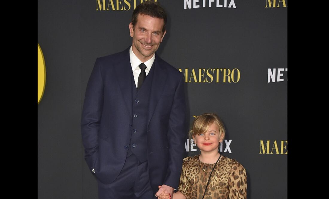 Bradley Cooper y su hija Lea De Seine Shayk. Foto: AP.