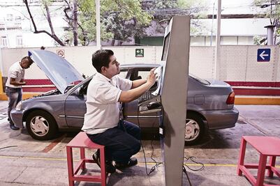 A largo plazo, “revista” a autos particulares: Mancera