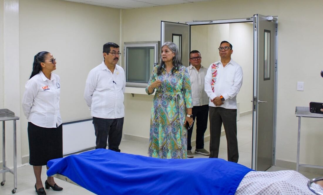 La Unidad Académica Multidisciplinaria Matamoros recibe moderno equipo para enfermería. Foto: Especial