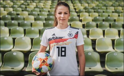 Adidas pagará a las futbolistas mismos premios que a los varones