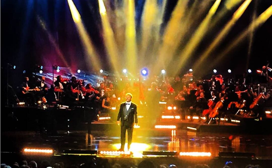 El cantante estuvo acompañado por la Orquesta Sinfónica de la Benemérita Universidad Autónoma de Puebla. FOTO: Especial.