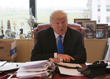 Trump critica a Clinton por apoyar recuento de votos