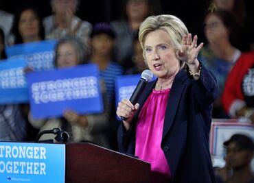 Hillary Clinton critica plan de Donald Trump contra el EI