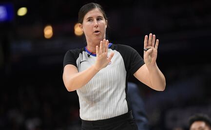 NBA hace historia al incluir a dos mujeres árbitro en un partido
