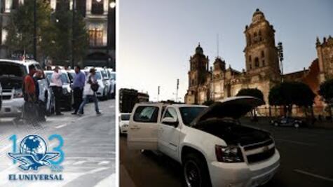 Estacionan en sentido contrario autos de secretarios y superdelegados en el Zócalo 