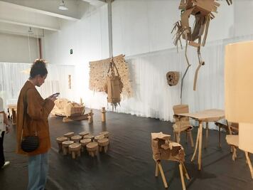 Semana del Arte: Aduanas retuvo sus obras y tuvieron que recrearlas con cartón