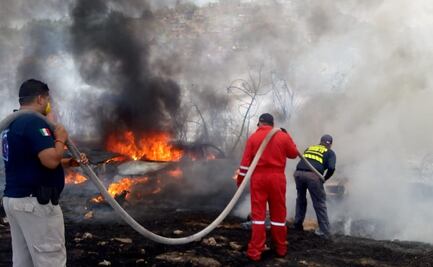 Investigan incendio en corralón de autos de Jiutepec, Morelos