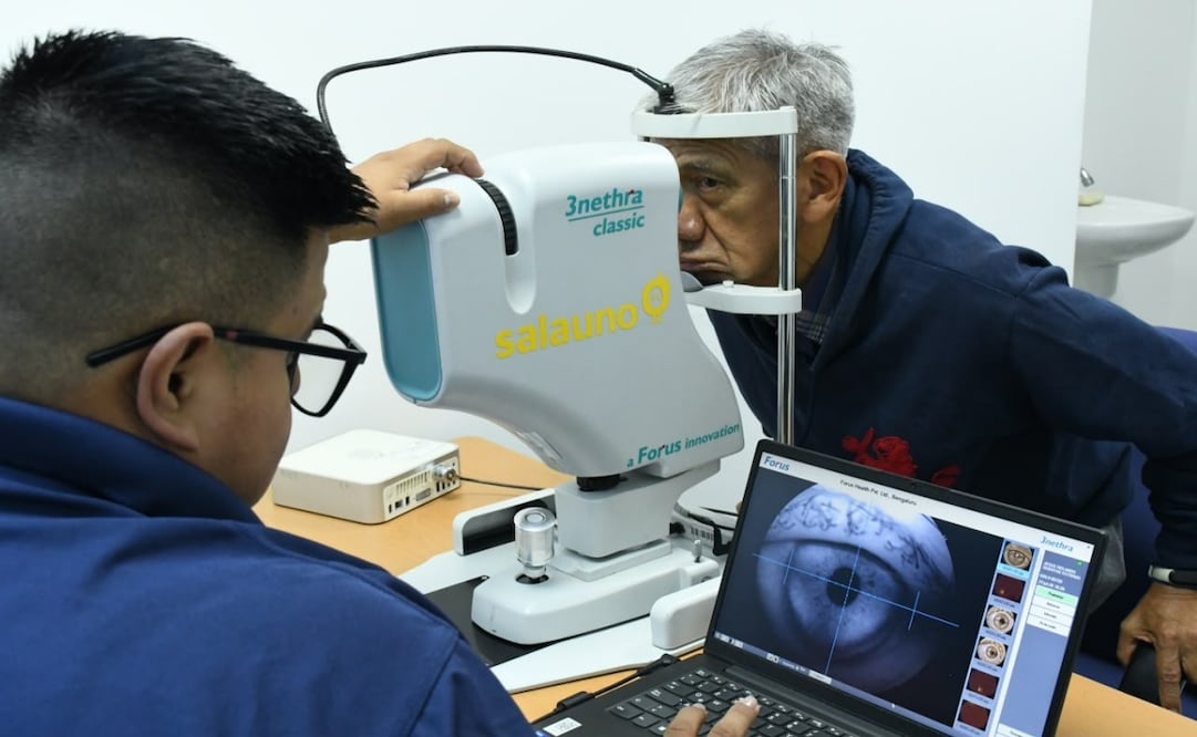 Alcaldía Benito Juárez acerca salud visual a vecinos; ofrece estudios gratuitos de fondo de ojo para detectar enfermedades oculares. Foto: Especial