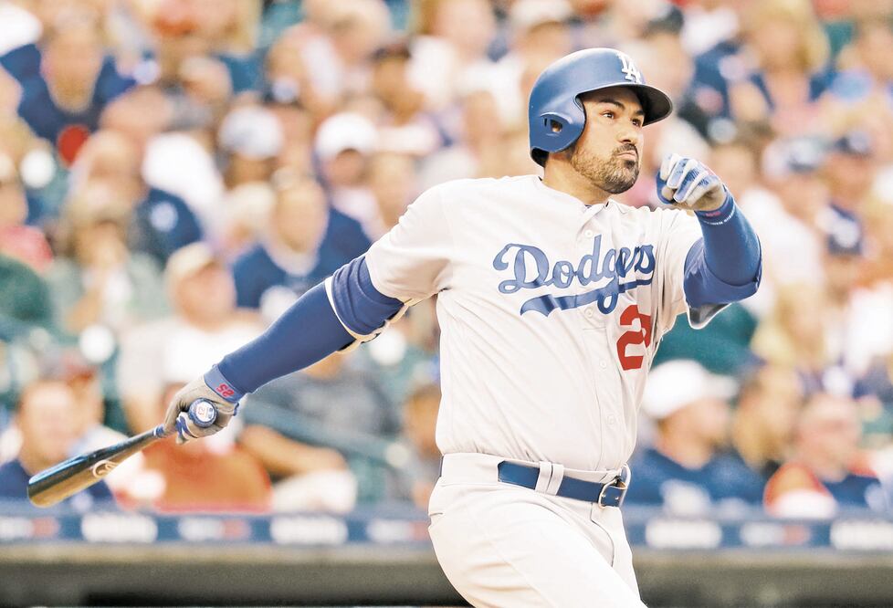 AP. Adrián González