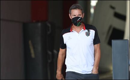 El árbitro nos acuchilló, Chivas jugó con doce: Gabriel Caballero