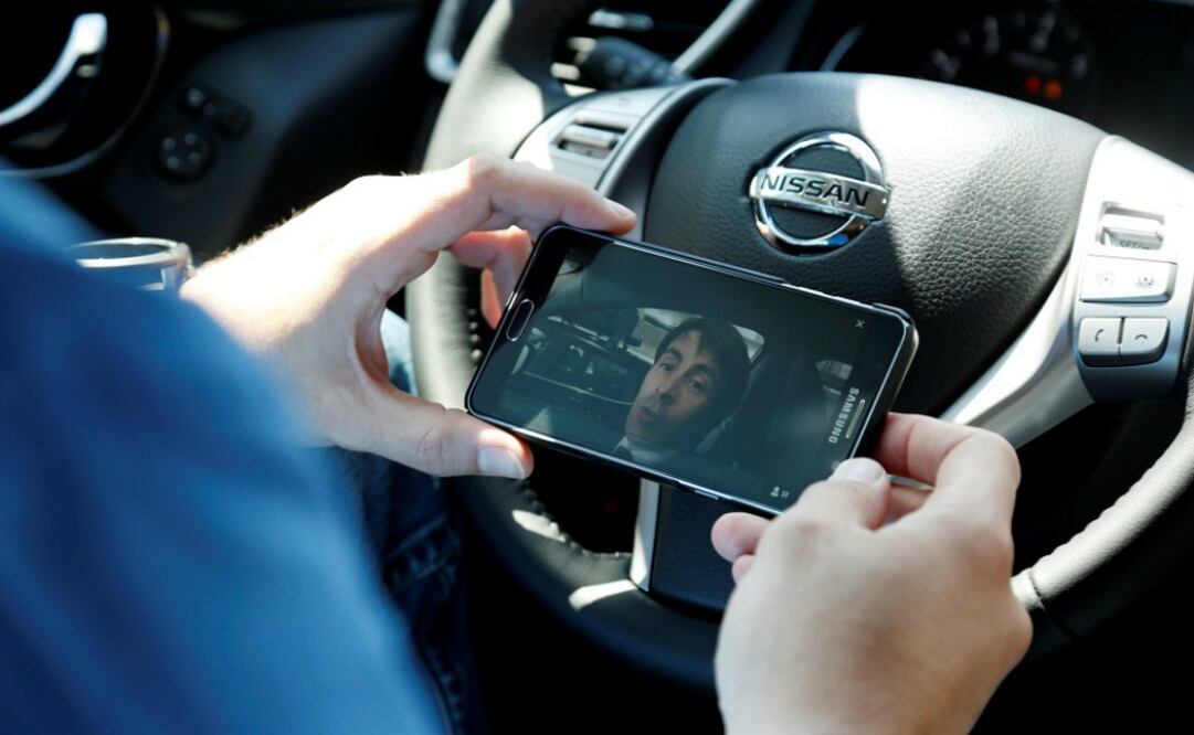 Nissan vende su primer vehículo por Twitter