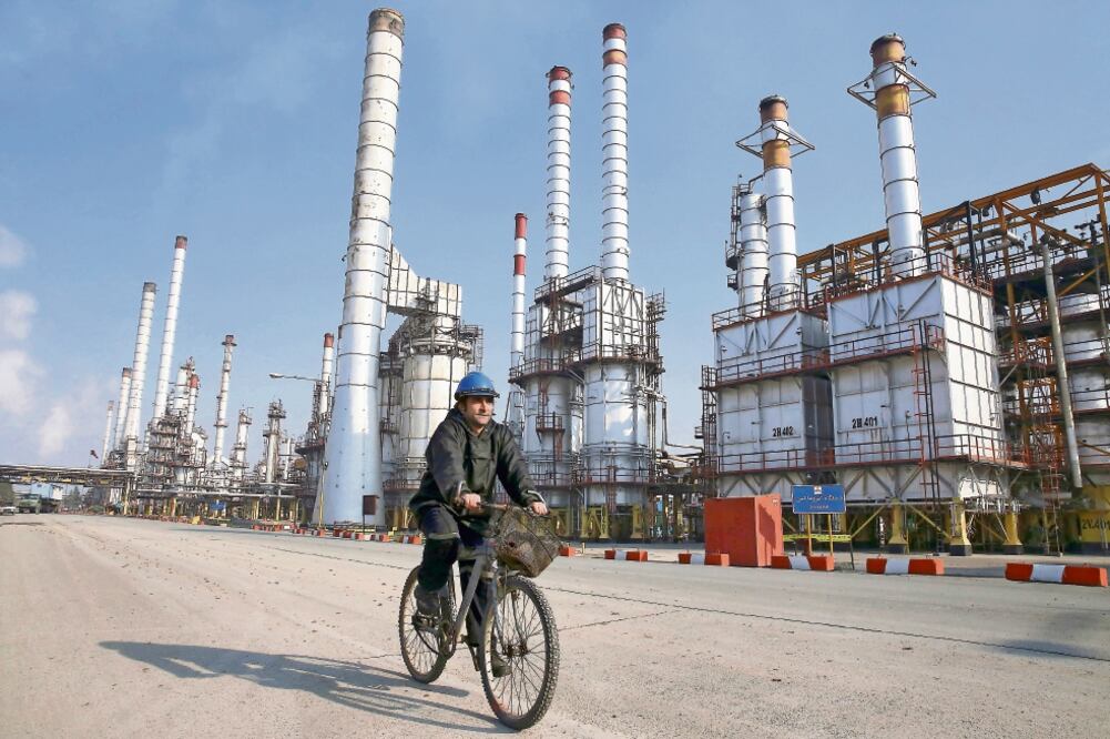 La exposición a las compañías de petróleo y gas representó menos de 5% de la cartera de crédito total de la banca comercial (ARCHIVO EL UNIVERSAL)