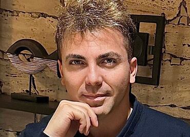 Cristian Castro reaparece con look de casi 100 mil pesos