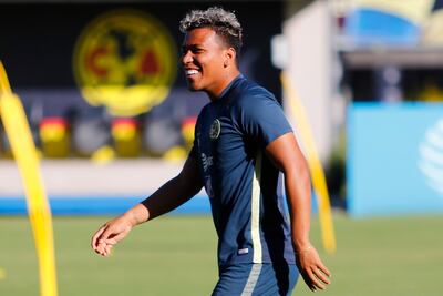 Roger Martínez, considerado para enfrentar a Pumas