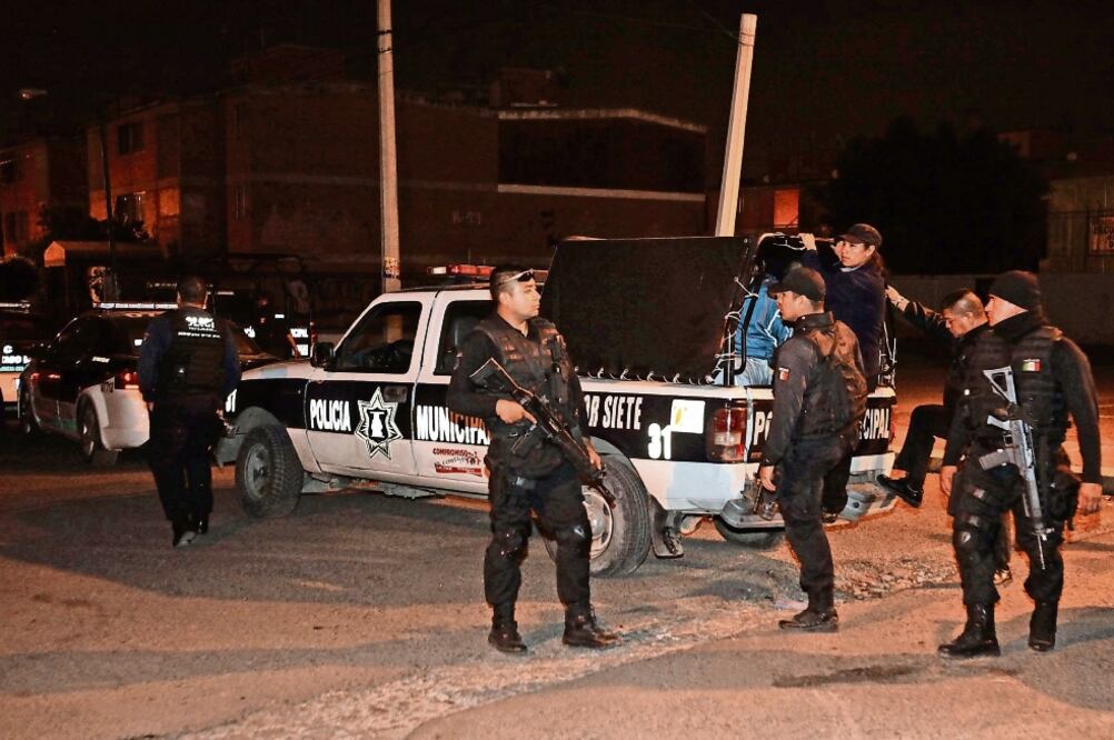 Tras dar la alerta, patrullas capitalinas comenzaron el rondín y lograron la captura del asesino (ARCHIVO EL UNIVERSAL)