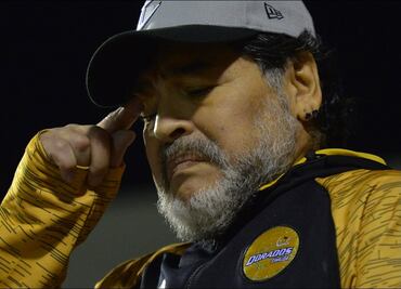 Acusaciones de asesinato marcan el inicio del juicio por la muerte de Maradona; un caso que conmociona a Argentina