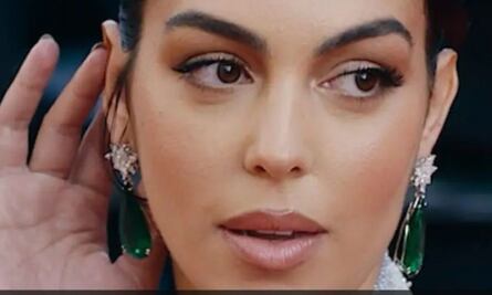 Georgina Rodríguez enseña la práctica perfecta para trabajar glúteos de acero y divertirse