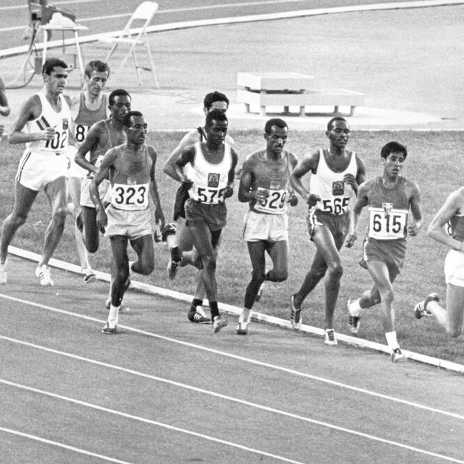 Los corredores africanos comenzaban su dominio en las pruebas de fondo. Foto: ARCHIVO. EL UNIVERSAL