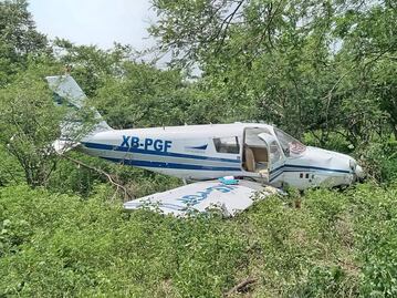 Cae avioneta en Miacatlán, Morelos; piloto y alumna resultan heridos  