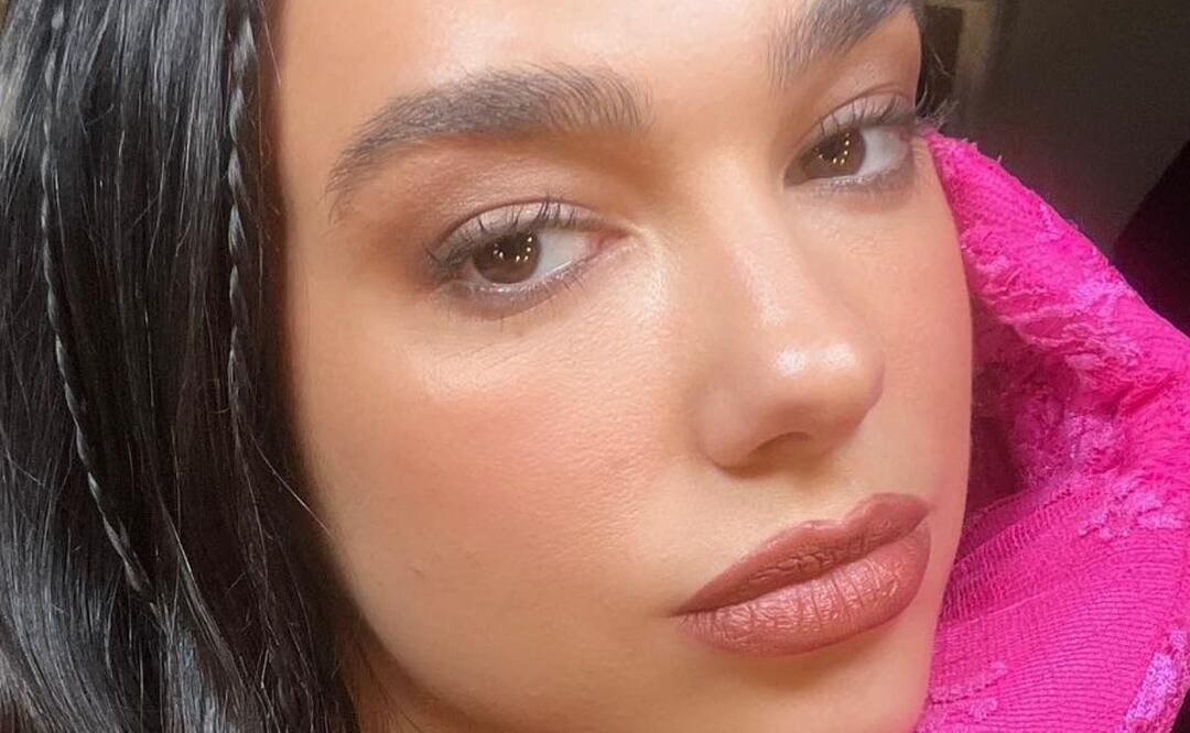 Dua Lipa, posando. Fuente: Instagram @dualipa