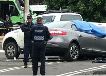 Asesinan a un hombre en plaza comercial en Insurgentes Norte