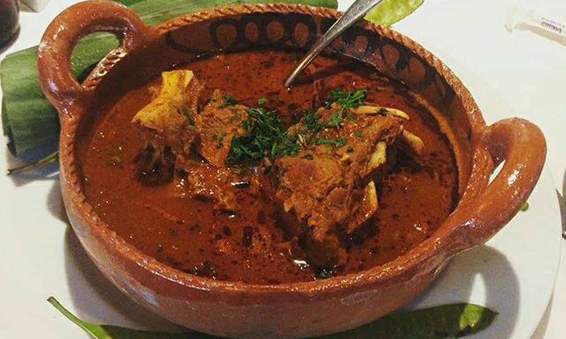 El mole de caderas sólo se sirve en octubre y noviembre