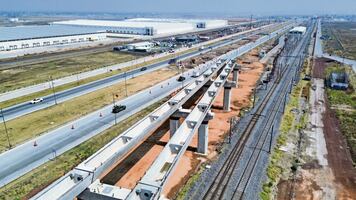 Avanzan obras en el tramo elevado del tren a Pachuca