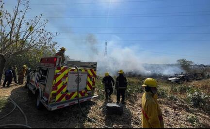 Se registra incendio en terreno baldío de Emiliano Zapata, Morelos; fuego comenzó en predio cercano a instalaciones del C5 