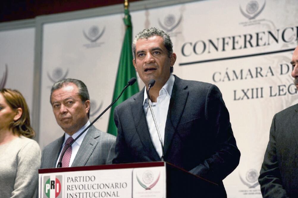 Enrique Ochoa Reza afirmó que aún hay tiempo para que Morena, el PAN y el PRD apoyen la reconstrucción con su financiamiento. (ARCHIVO EL UNIVERSAL)