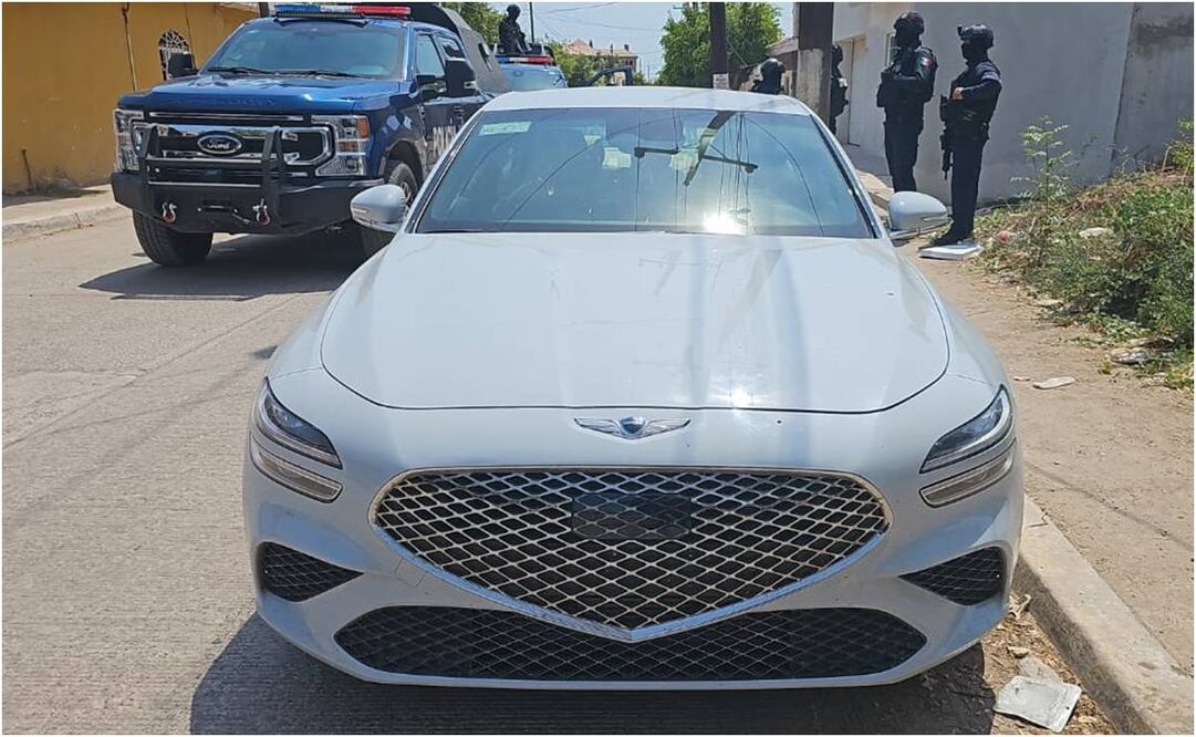 Hyundai blanco, Génesis G70, auto robado en EU. Foto: Especial