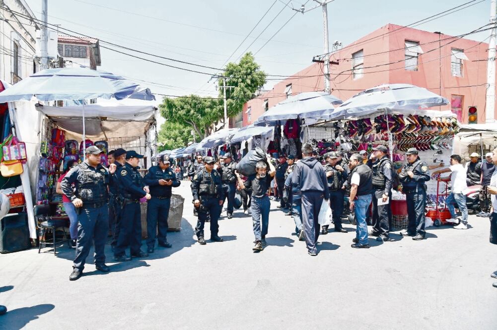De acuerdo con la procuraduría capitalina, un tercer cómplice sería el líder de una banda dedicada al robo a transeúnte, automovilistas y extorsión. Foto: LUIS CARBALLO. CUARTOSCURO