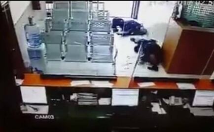 Video. Matan a 2 policías durante asalto a clínica en Guadalajara