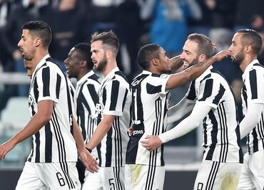 Juventus se pone a un punto del líder Napoli